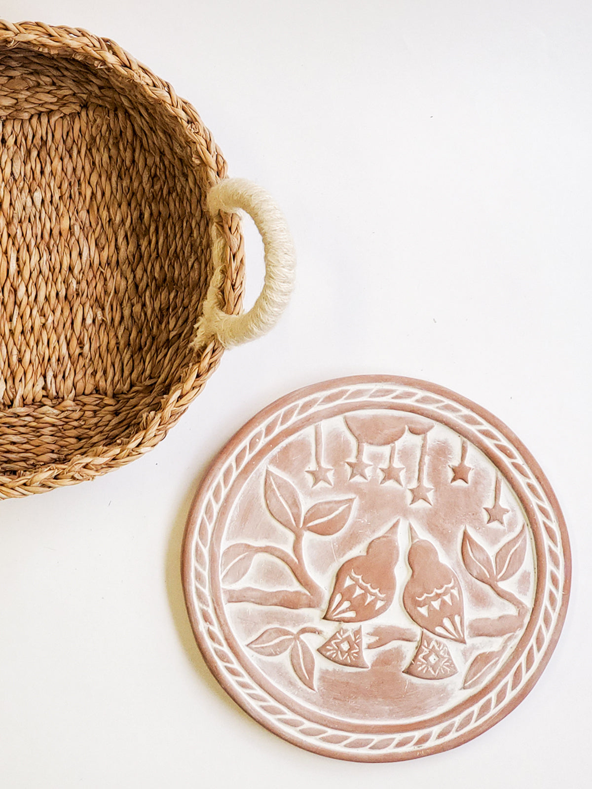 Terracotta Bread Warmer & Handwoven Seagrass Basket | Lovebirds Engraved | Handmade in Bangladesh | KORISSA