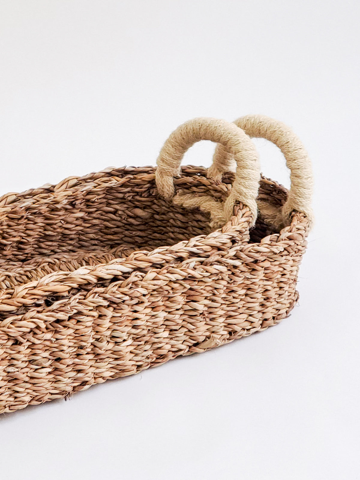 Savar Bread Basket with White Handle | Handwoven Seagrass & Jute | Fair Trade | Savar, Bangladesh | Korissa