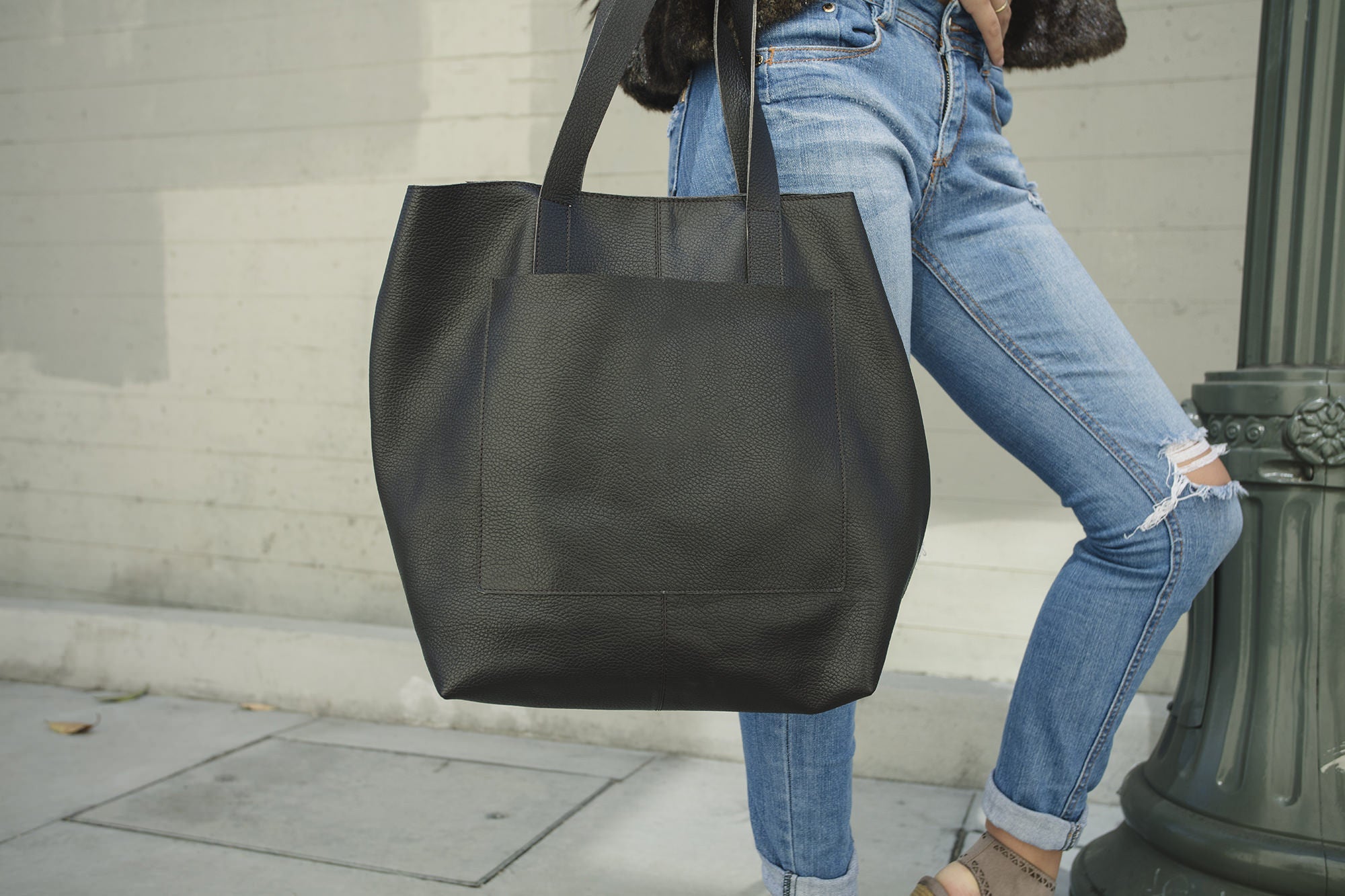 The Bible Study Tote - Pebble Leather