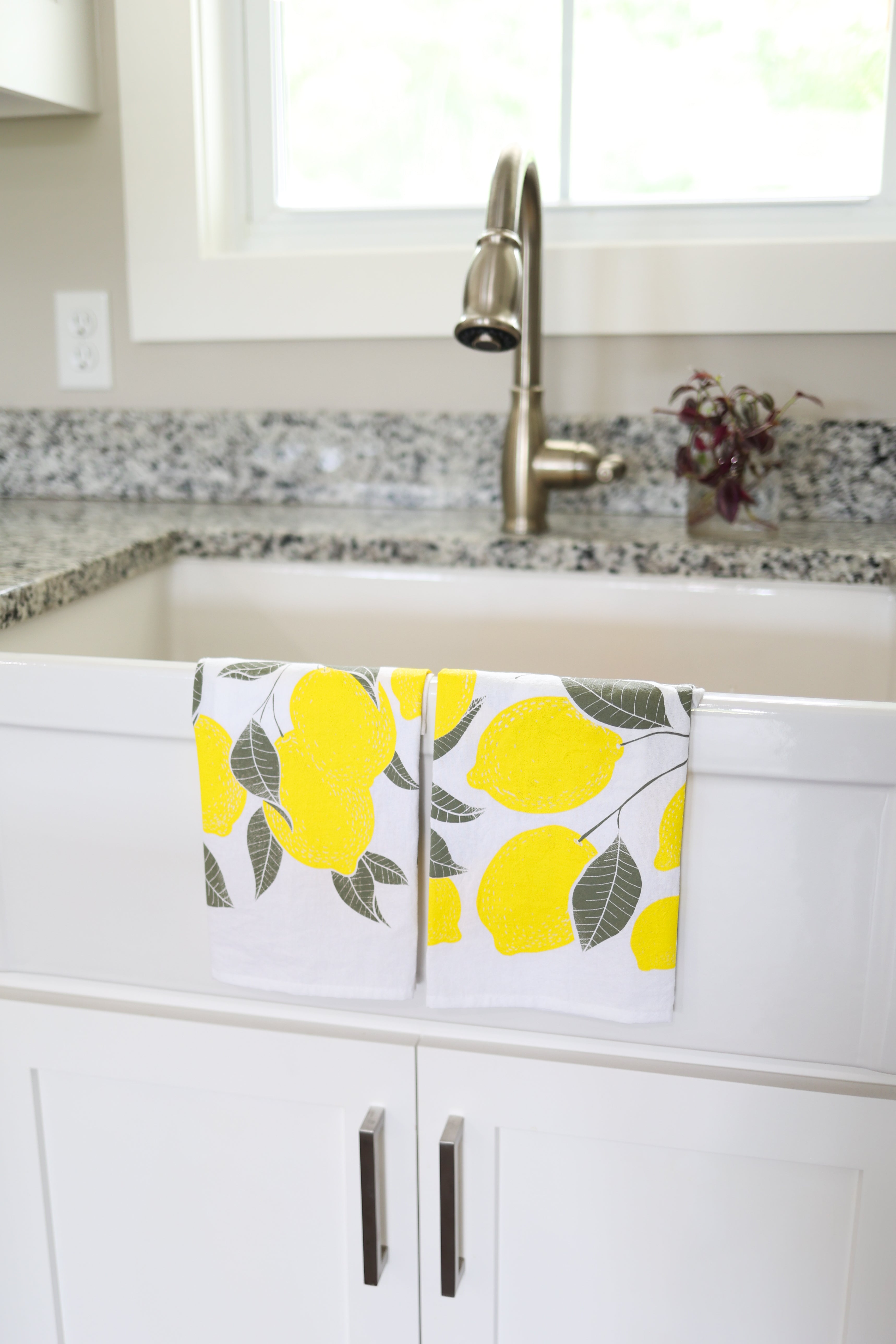 Lemon Tea Towel | Watercolor Art | 100% Cotton | Hanging Loop | Made in USA | Fair-Trade | Highland Ridge Decor