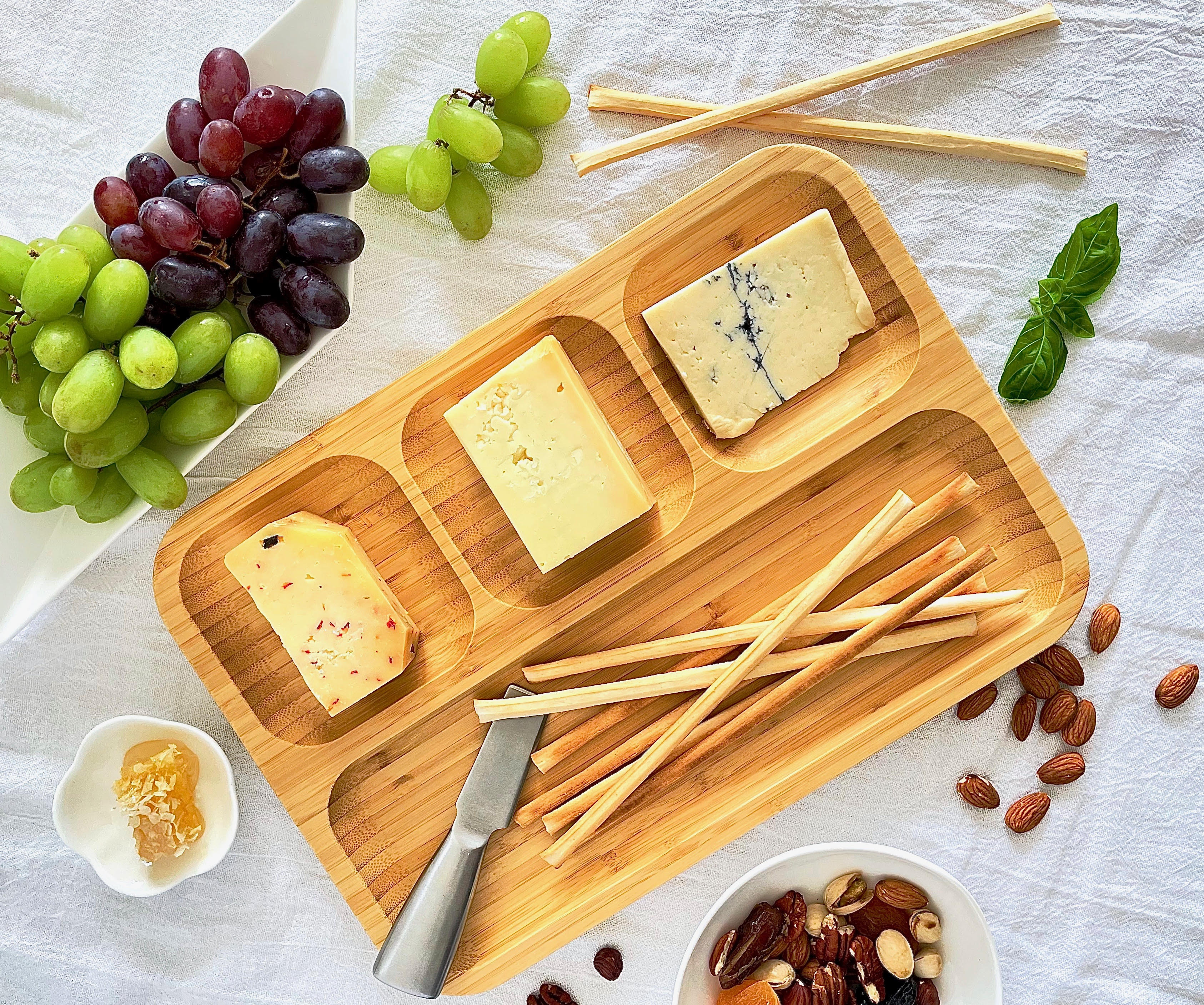 Natural Bamboo Divided Bento Dish | 13" x 9" | 4-Well Serving Tray | Wilmax England