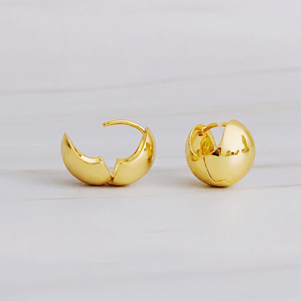 Round Stud Hoop Earrings – Gold & Silver