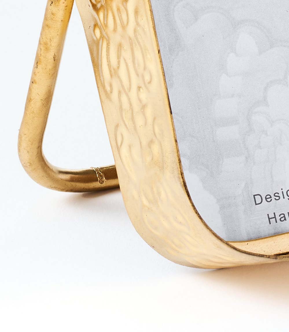 Embossed Iron 5x7 Rounded Picture Frame