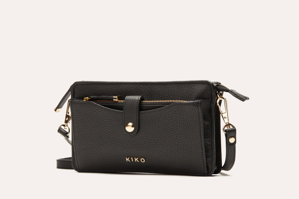 Pebble Leather Wallet Crossbody