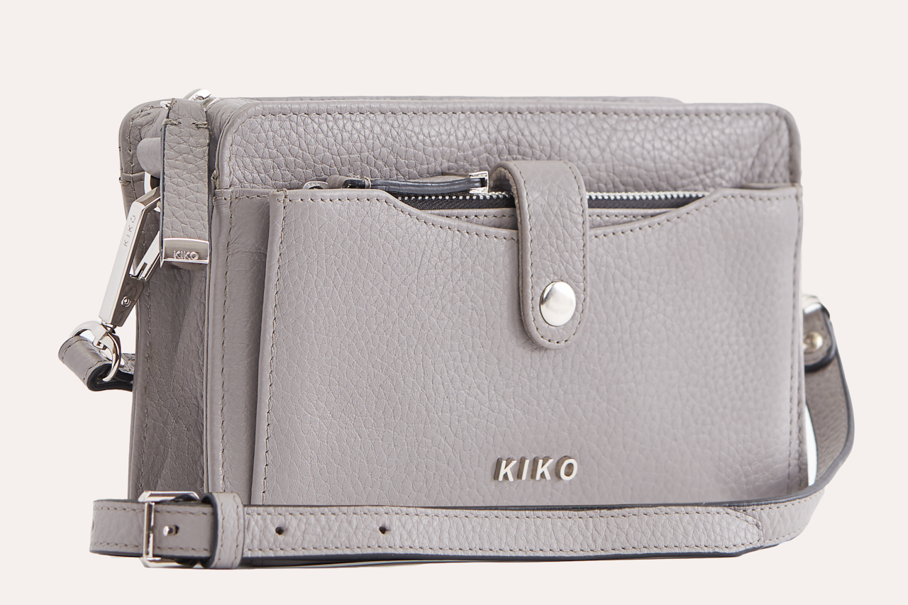 Pebble Leather Wallet Crossbody