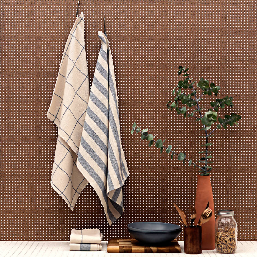 Minimal Kitchen Towel | Pack of 4 | Super Absorbent | 80% Upcycled Cotton | 20"x28" | Natural & Denim | Meema