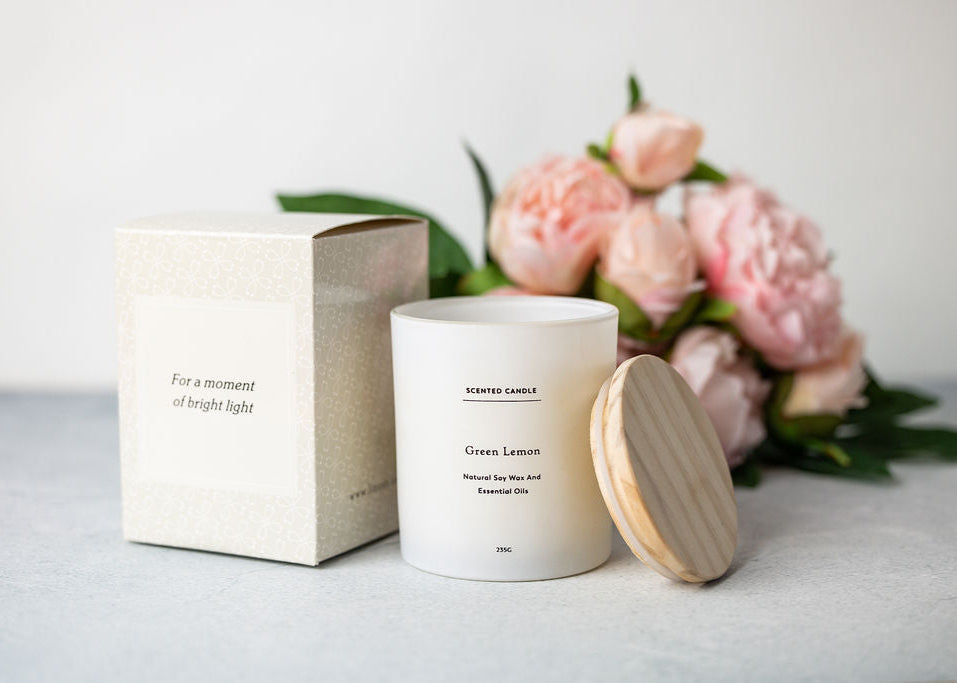 Green Lemon Soy Candle | 9 oz | Handmade | Glass Jar with Wooden Lid | 100% Natural | Lizush