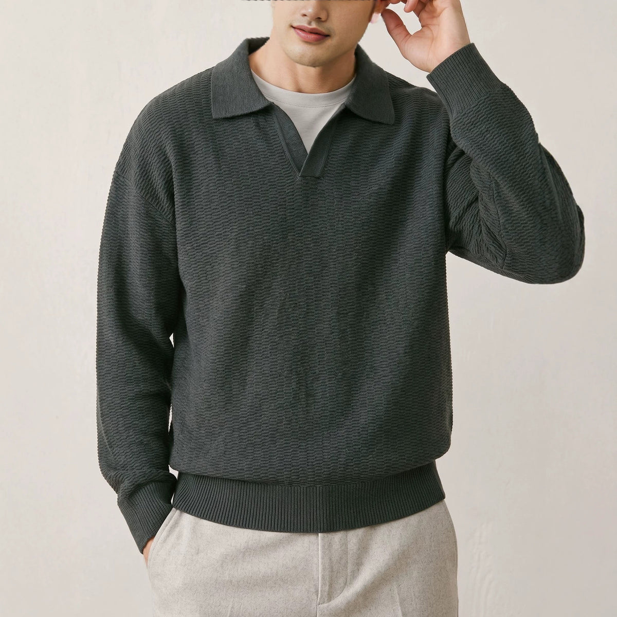 Collar long sleeved sweater