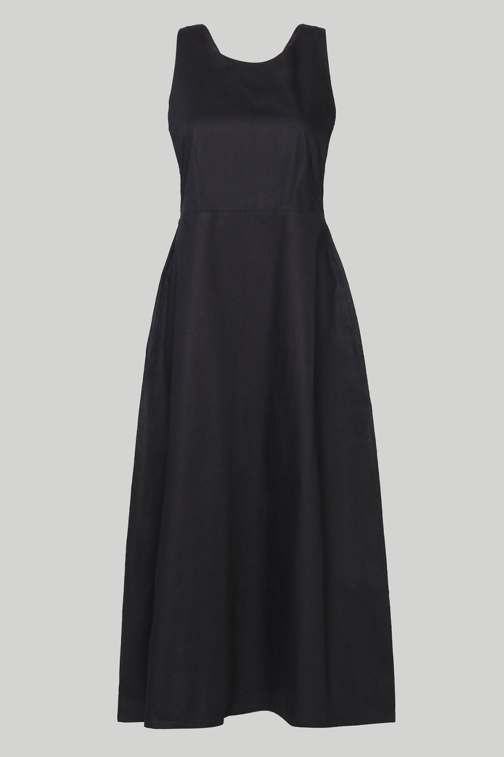 Cross-Back Midi Dress in Black | 100% Organic Cotton | Cross-Back | Elastic Back | Pockets | XS–3XL | Reistor