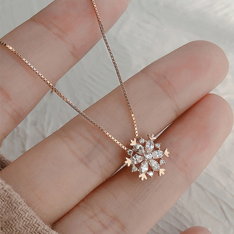 ANENJERY Flash Cubic Zircon Snowflake Pendant Necklace Fashion Clavicle Chain Rose Gold Silver Color Necklace For Women S-N605