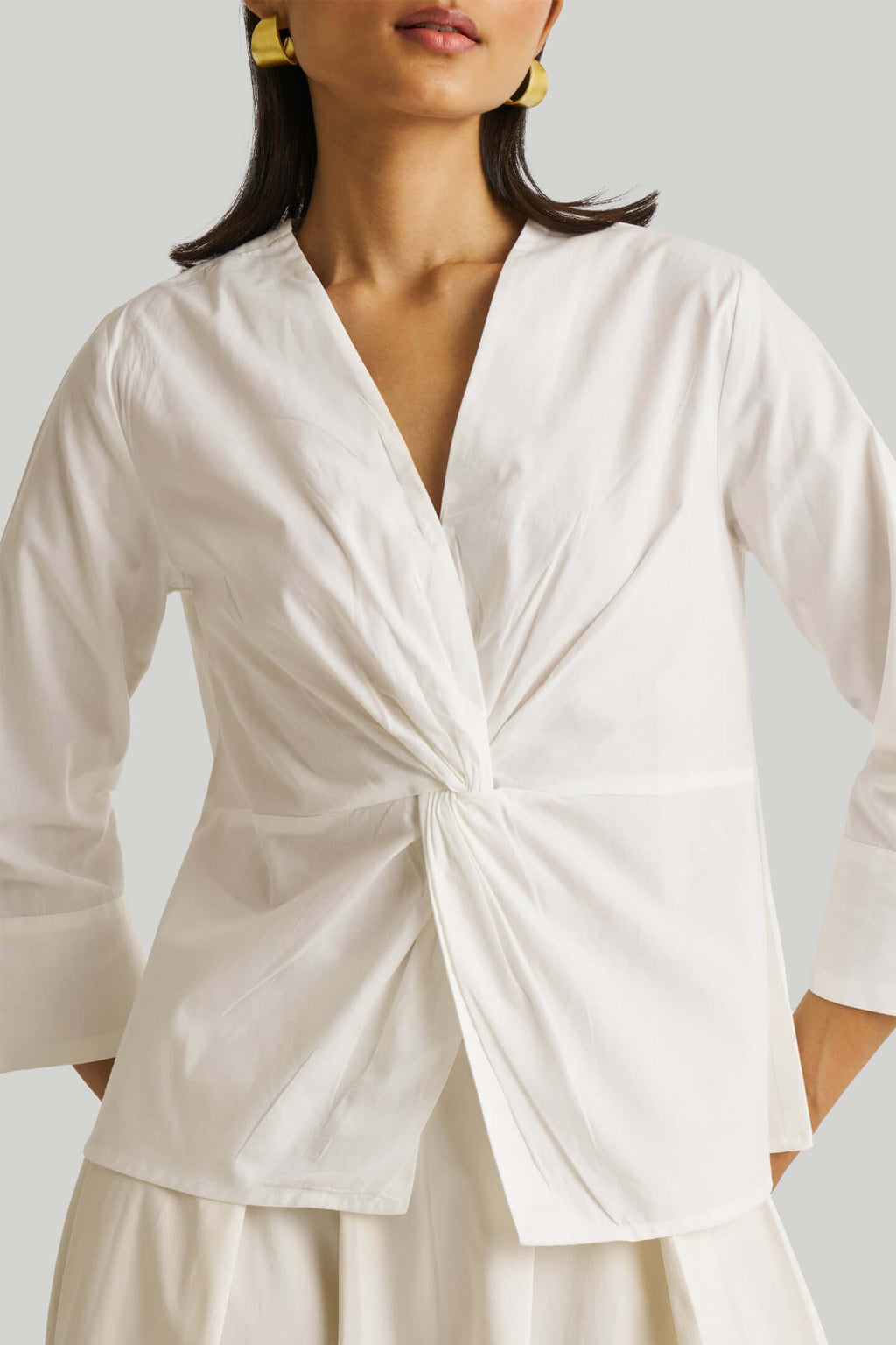 Front Twist Top in Coconut White | 100% Organic Cotton Poplin | V-Neck | Twisted Waist | Sleeve Button Detail | XS–3XL | Reistor