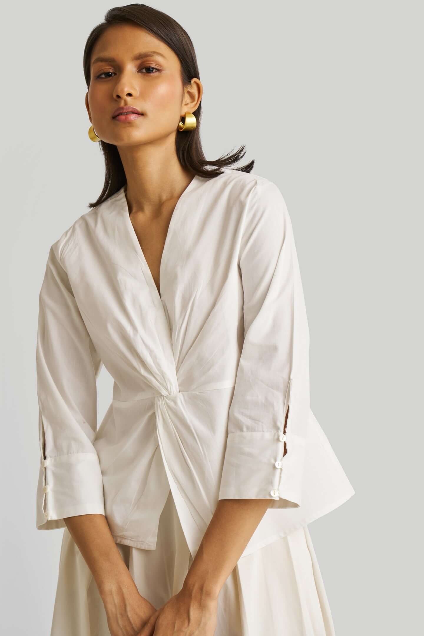 Front Twist Top in Coconut White | 100% Organic Cotton Poplin | V-Neck | Twisted Waist | Sleeve Button Detail | XS–3XL | Reistor