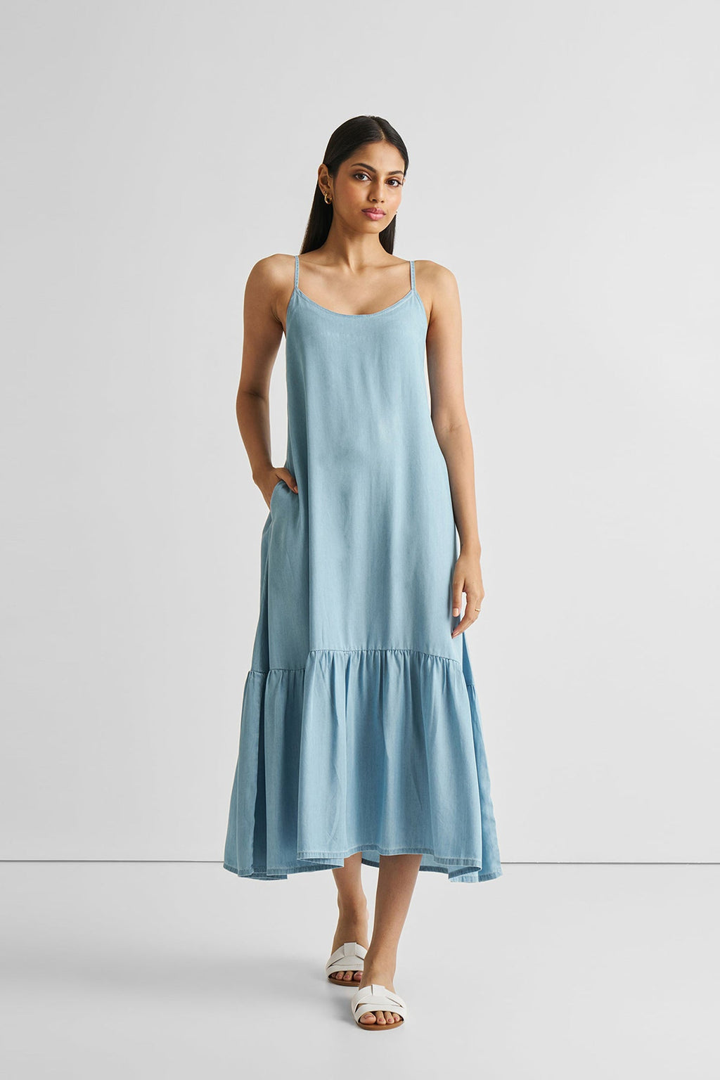Flowy Maxi Dress in Blue Denim | 100% Tencel™ | Ocean Blue | Adjustable Straps | Pockets | XS–3XL | Reistor