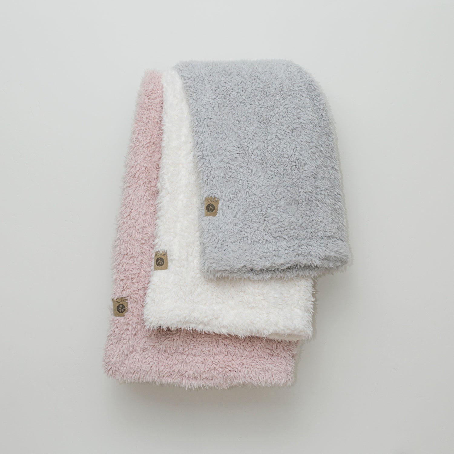 Angel Plush Blanket – Little | Dusty Pink