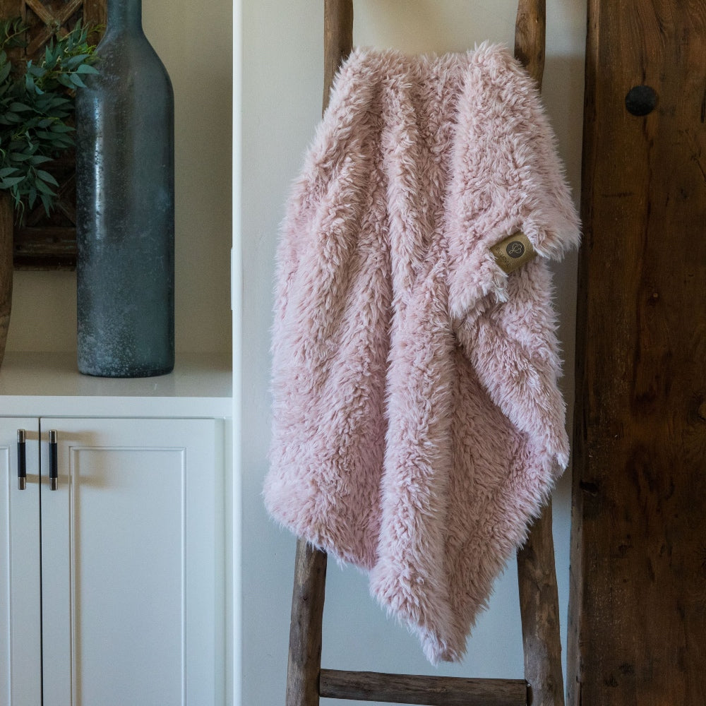 Angel Plush Blanket – Little | Dusty Pink