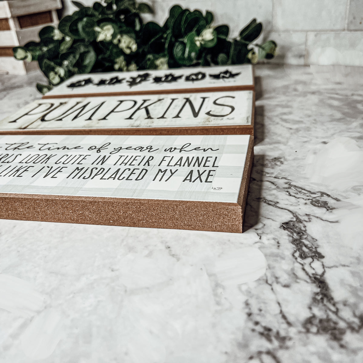 Rustic Wooden Autumn Sign – Handmade Seasonal Home Decor