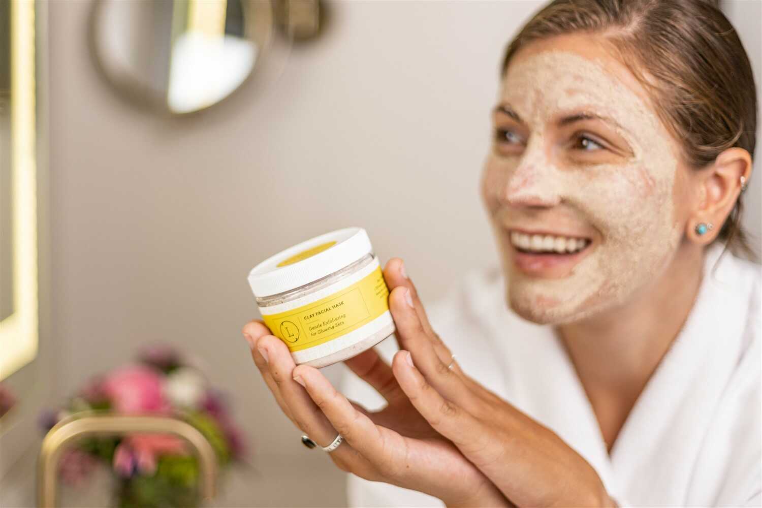 Natural Clay Facial Mask | Exfoliating & Glowing Skin Mask