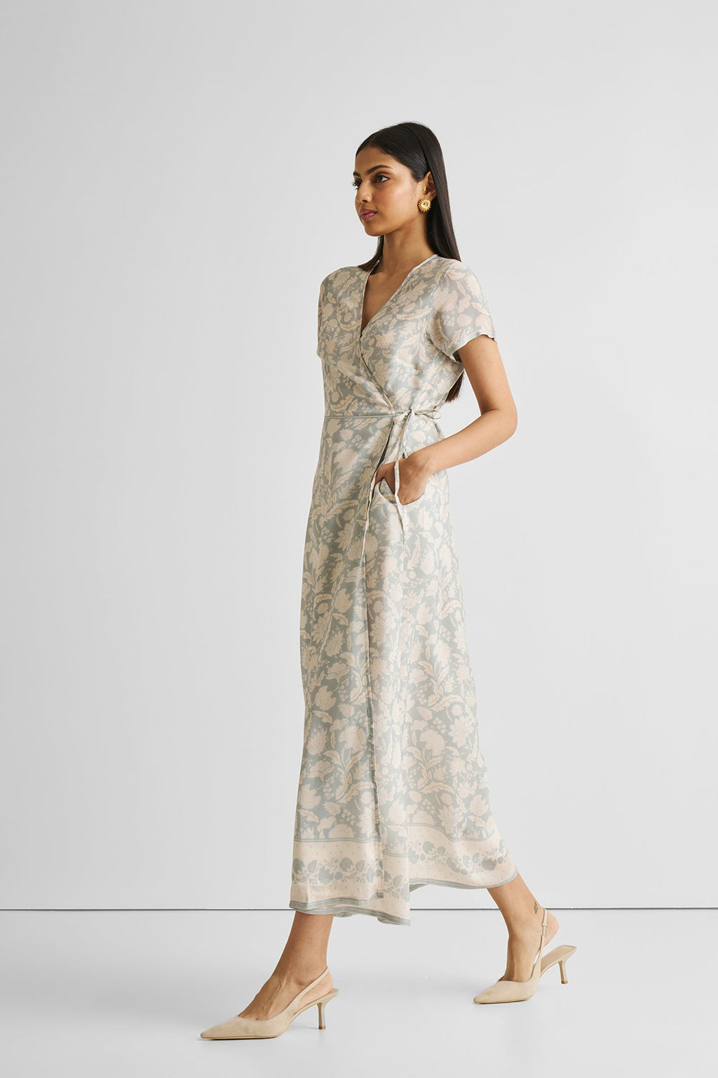 Maxi Wrap Dress in Blue Florals | 100% Bemberg™ Crepe | Vintage Bouquet Blue | Wrap Tie | Pockets | XS–3XL | Reistor