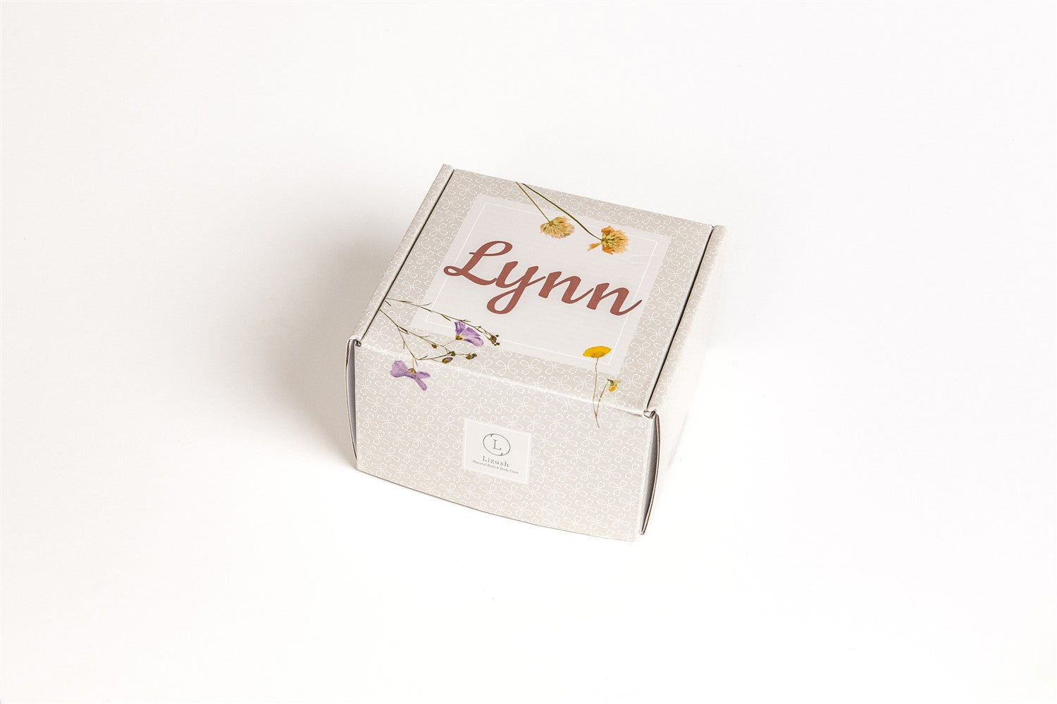 Lavender Bath & Body Gift Set | 6-Piece Natural Skincare Box | Soap, Clay Mask, Shower Steamer & More | Personalized | Lizush