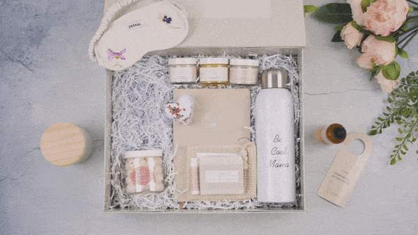 New Mom Pampering Gift Set | 15-Piece Natural Skincare & Wellness Box | Personalized | Baby Shower & Postpartum | Lizush
