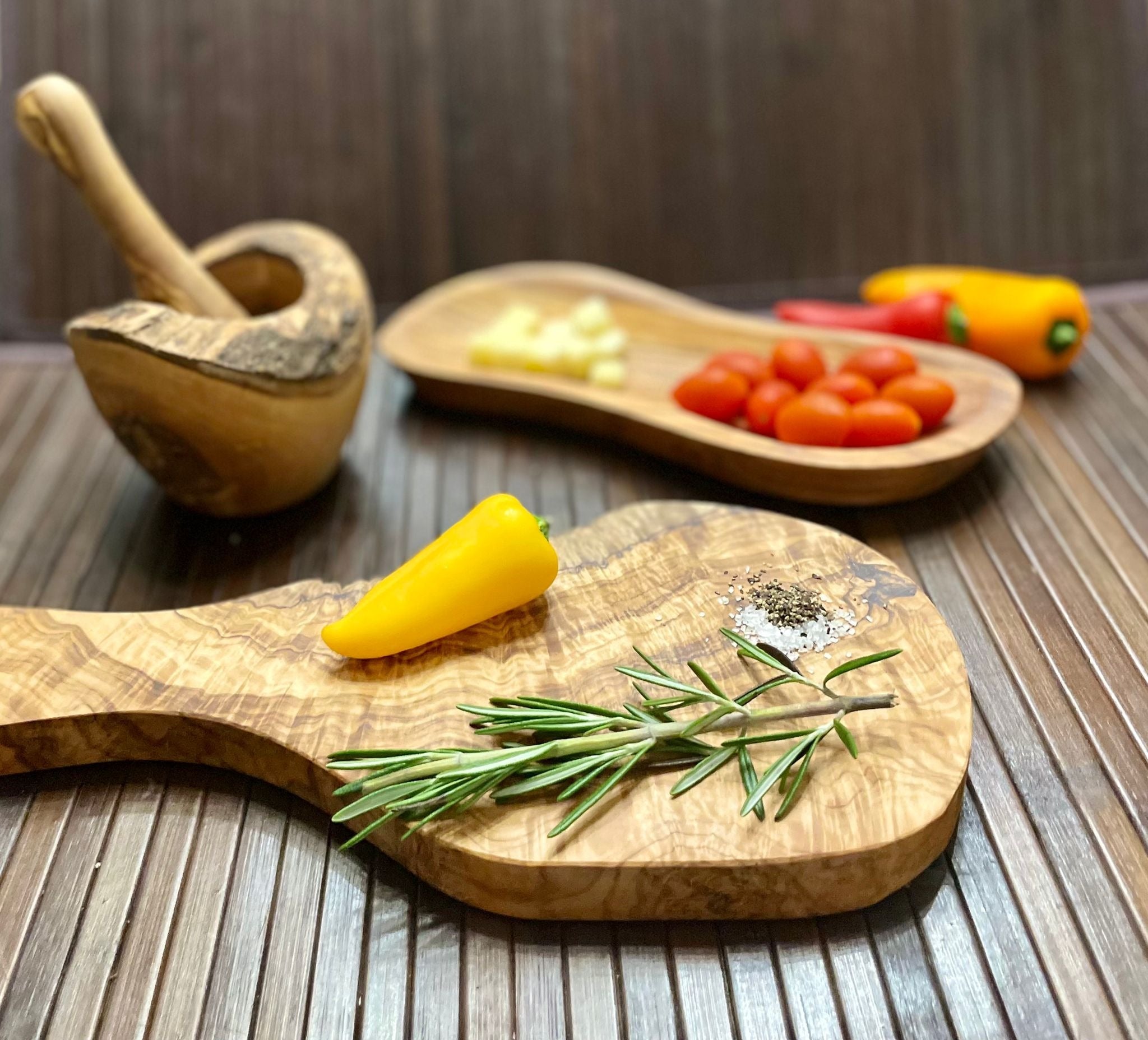Mediterranean Olive Wood Ultimate Kitchen Collection | 25 Pieces | Handcrafted | Mortar & Pestle | Cutting Board | Honey Pot | Coasters | Choixe