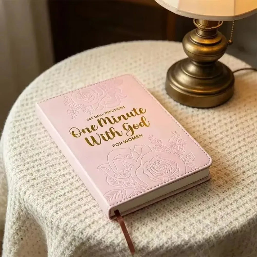 One Minute With God For Men/Women: 365 Daily Devotional Book Daily