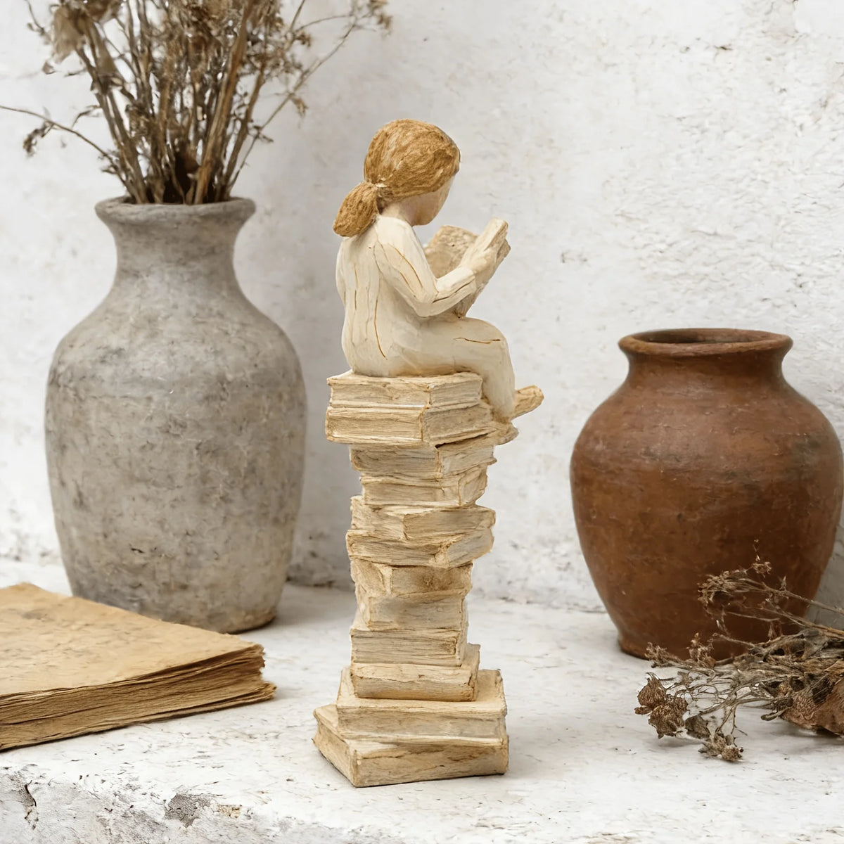 1-Piece Girl Reading Figure Inspirational Ornament, a Gift for Women