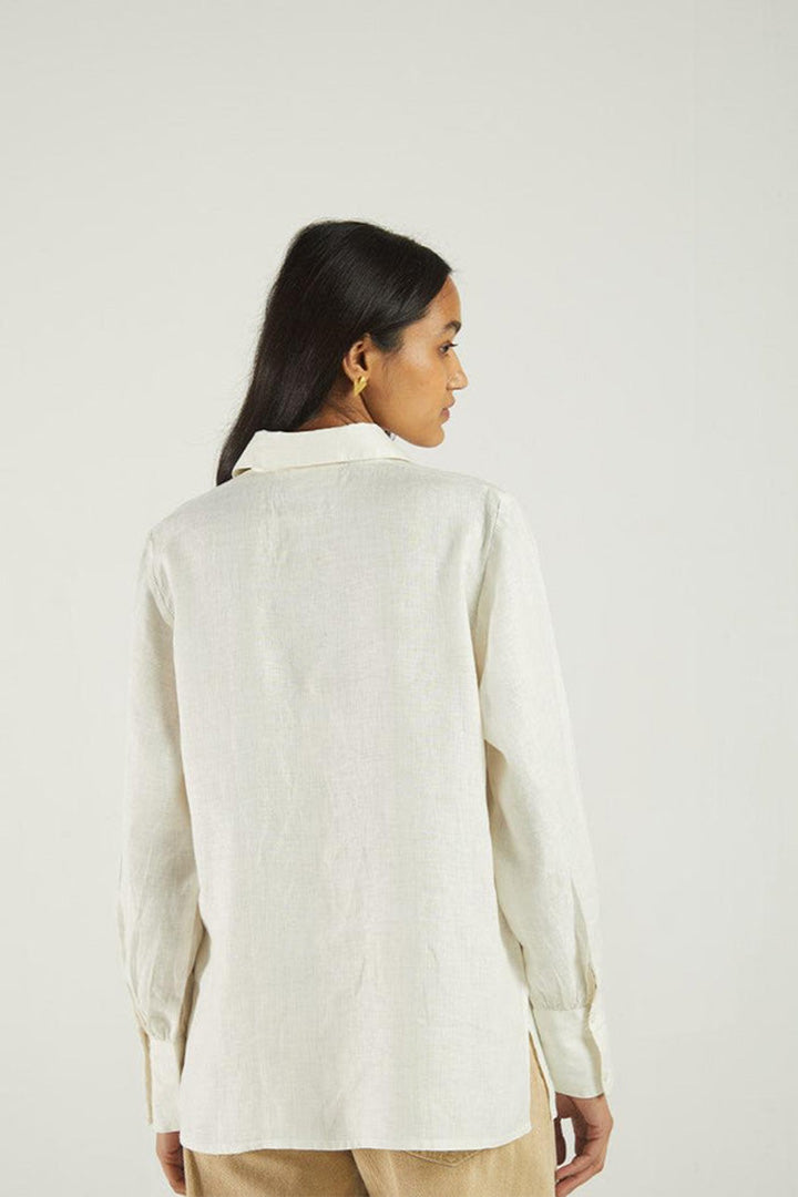 Summer Shirt in Shell Off-White | 100% Hemp | Relaxed Fit | Shoulder Gather Detail | Reistor