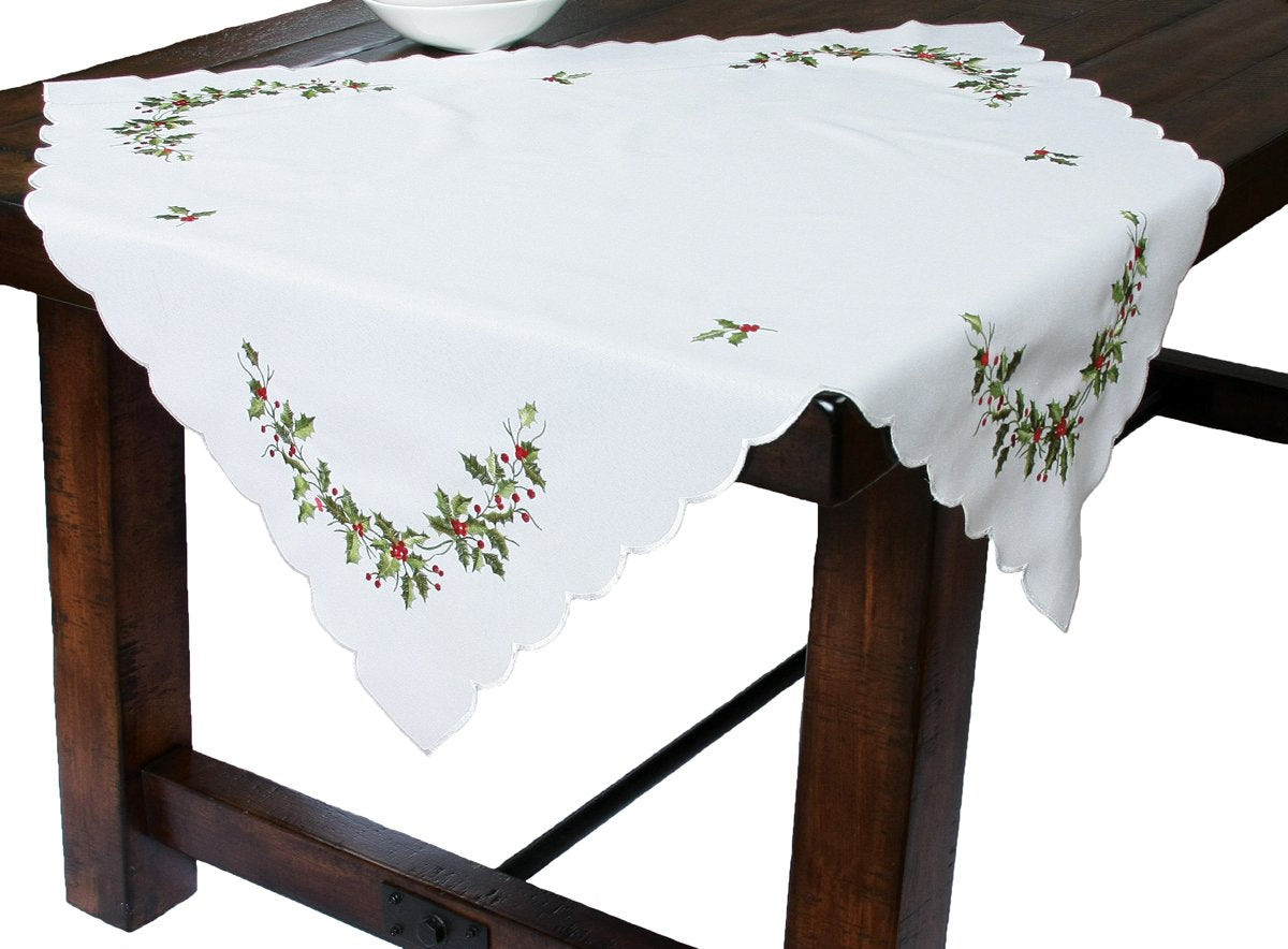 Mistletoe Table Topper