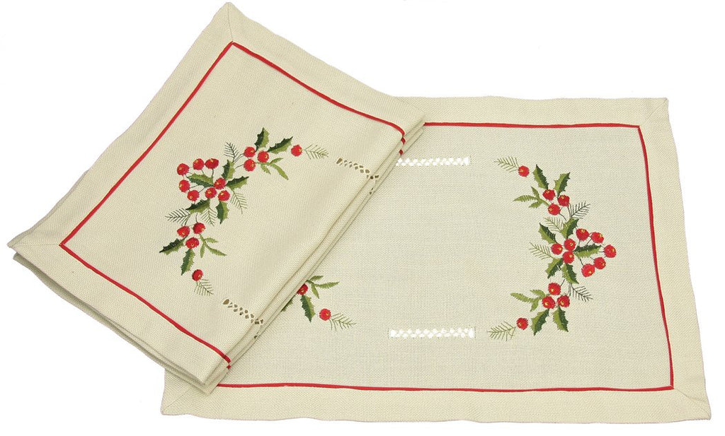 XD5138 Country Holly Berry Placemats Set of 4 14x20
