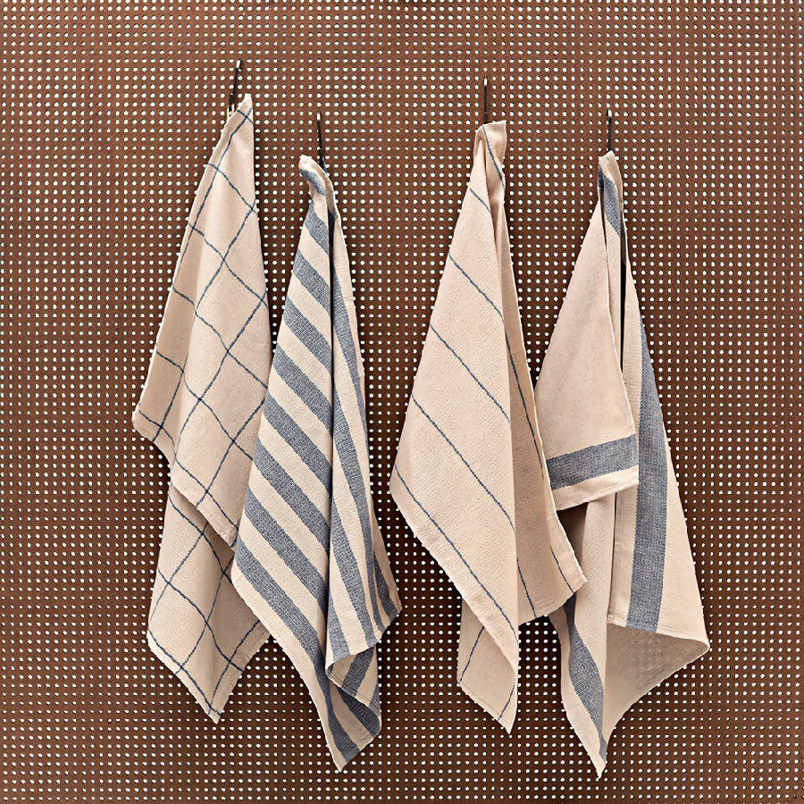 Minimal Kitchen Towel | Pack of 4 | Super Absorbent | 80% Upcycled Cotton | 20"x28" | Natural & Denim | Meema