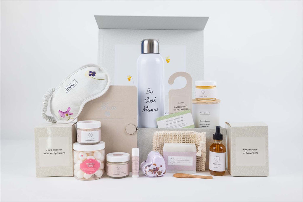 New Mom Pampering Gift Set | 15-Piece Natural Skincare & Wellness Box | Personalized | Baby Shower & Postpartum | Lizush