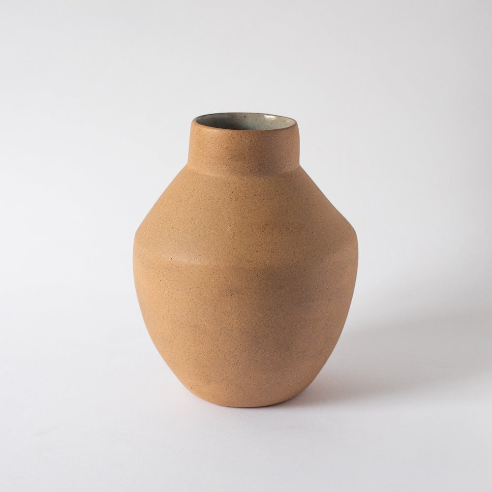 Egeo Wheel-Thrown Ceramic Vase | Local Clay | Kiln-Fired Earth Tones | One of a Kind | Al Centro