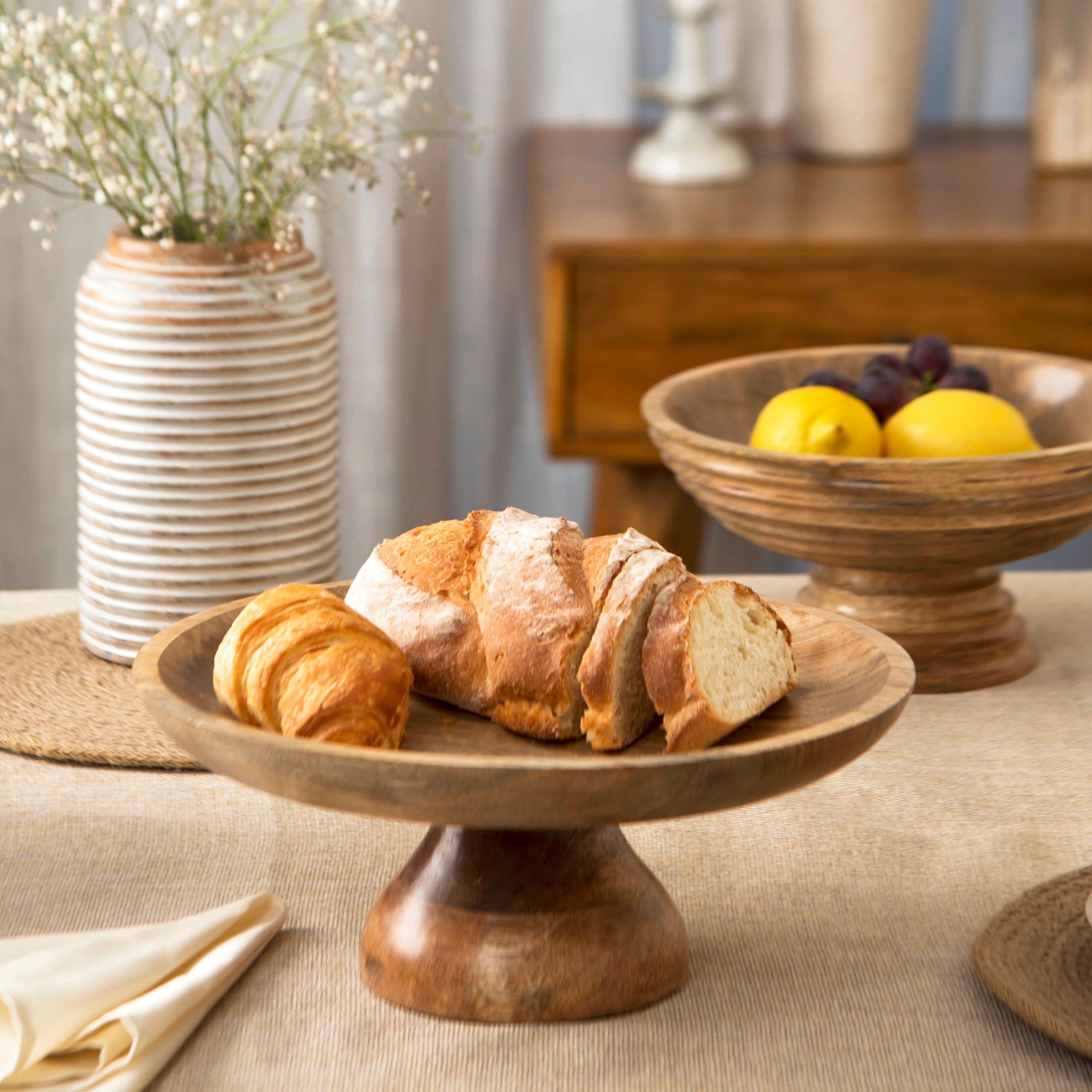 Sienna Pedestal Stand – Handcrafted Mango Wood