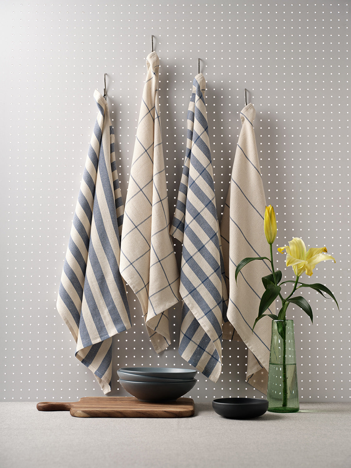 Cotton Kitchen Towels | Set of 4 | 100% Cotton | Waffle & Minimal Weave | Low Lint | Powered by People