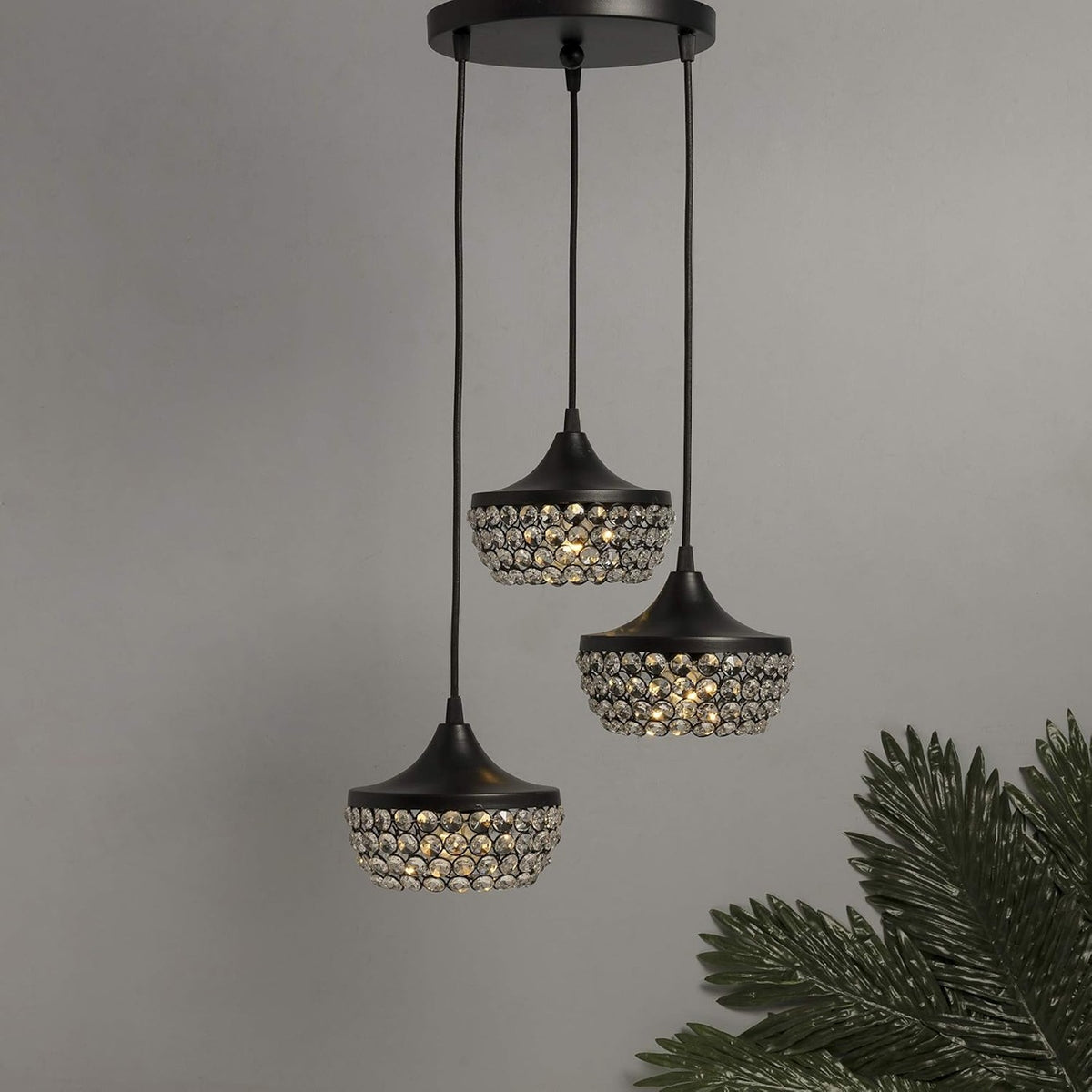 Metal Dual Ring Crystal Pendant Lighting (3 Light Round)