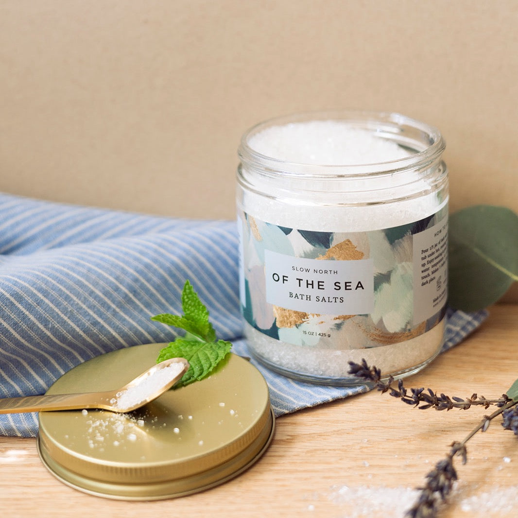 Eucalyptus Of The Sea Bath Salts | 15 oz Glass Jar | Eucalyptus, Lavender & Peppermint Essential Oils | Epsom & Sea Salt | Slow North
