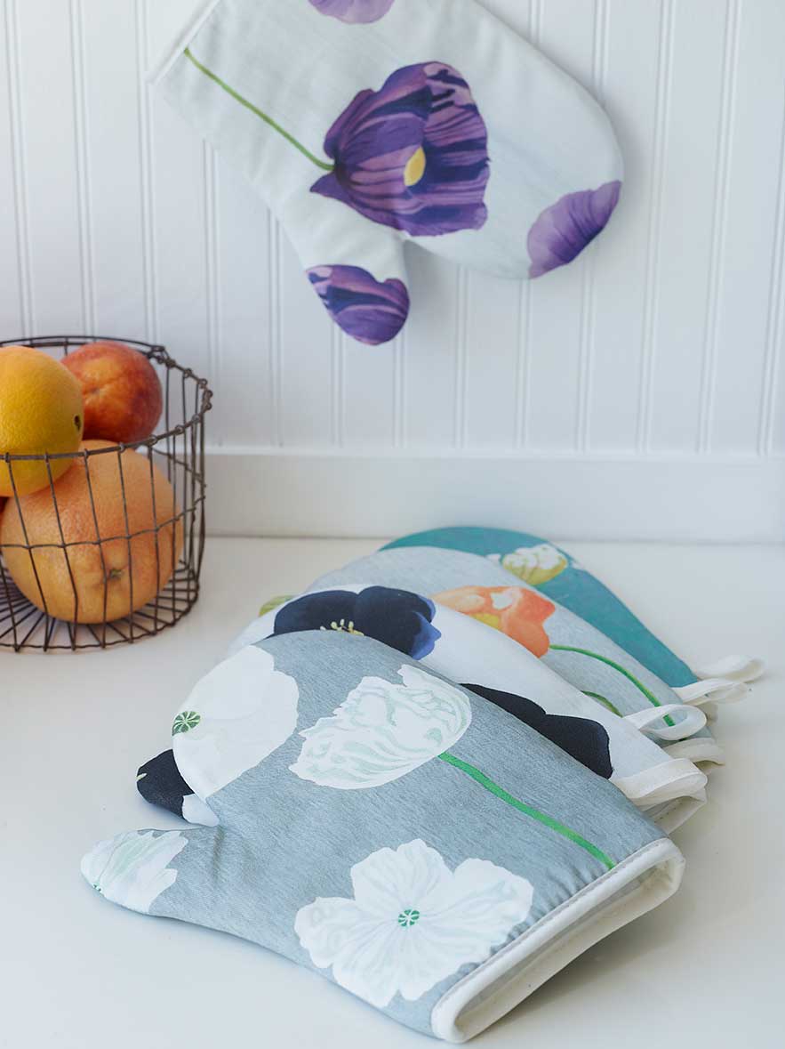 Oven Mitt: White Poppies on Grey