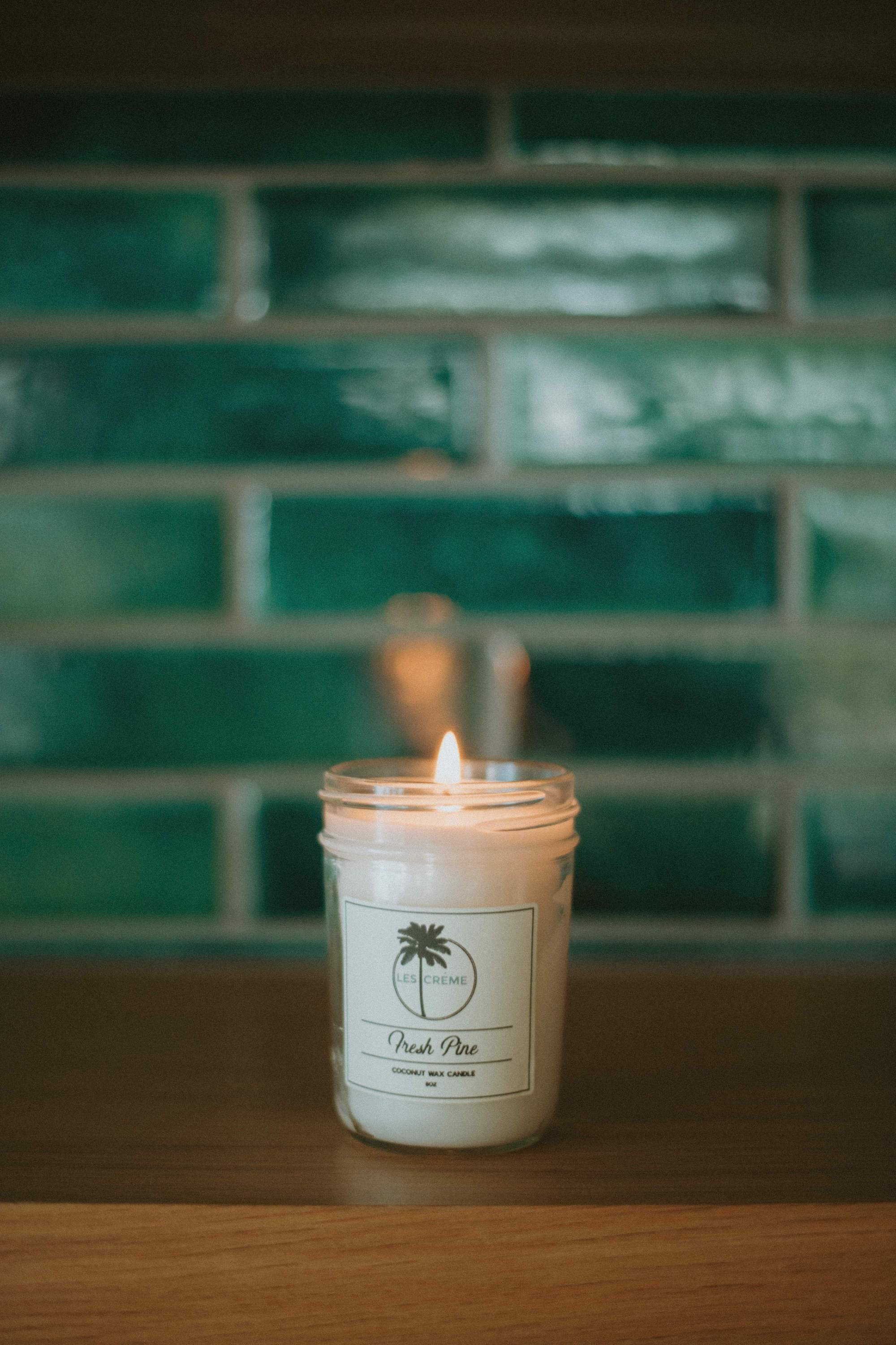 Fresh Pine | 100% Botanical All Natural Coconut Wax Candle | Toxin-Free | Vegan | Cotton Wick | Les Crème